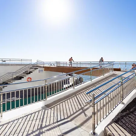 公寓 Home2book Amazing Sea Views, Terrace & Pool